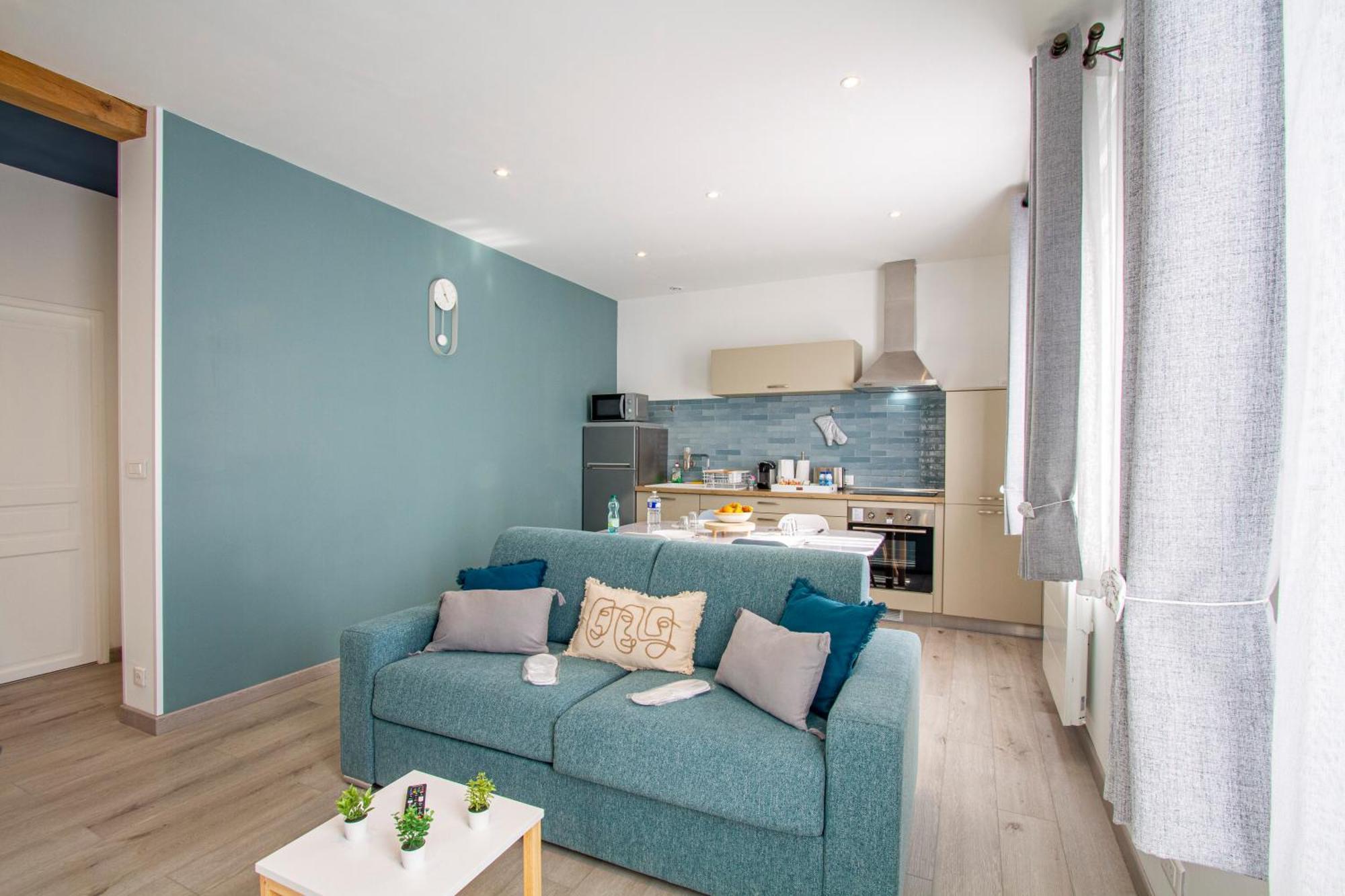 Appartement Cocon D'hiver - Netflix & Wifi - Parking Gratuit - Check-in 24h24 - Kit Bebe Inclus - Emplacement Velos - Goodmarning