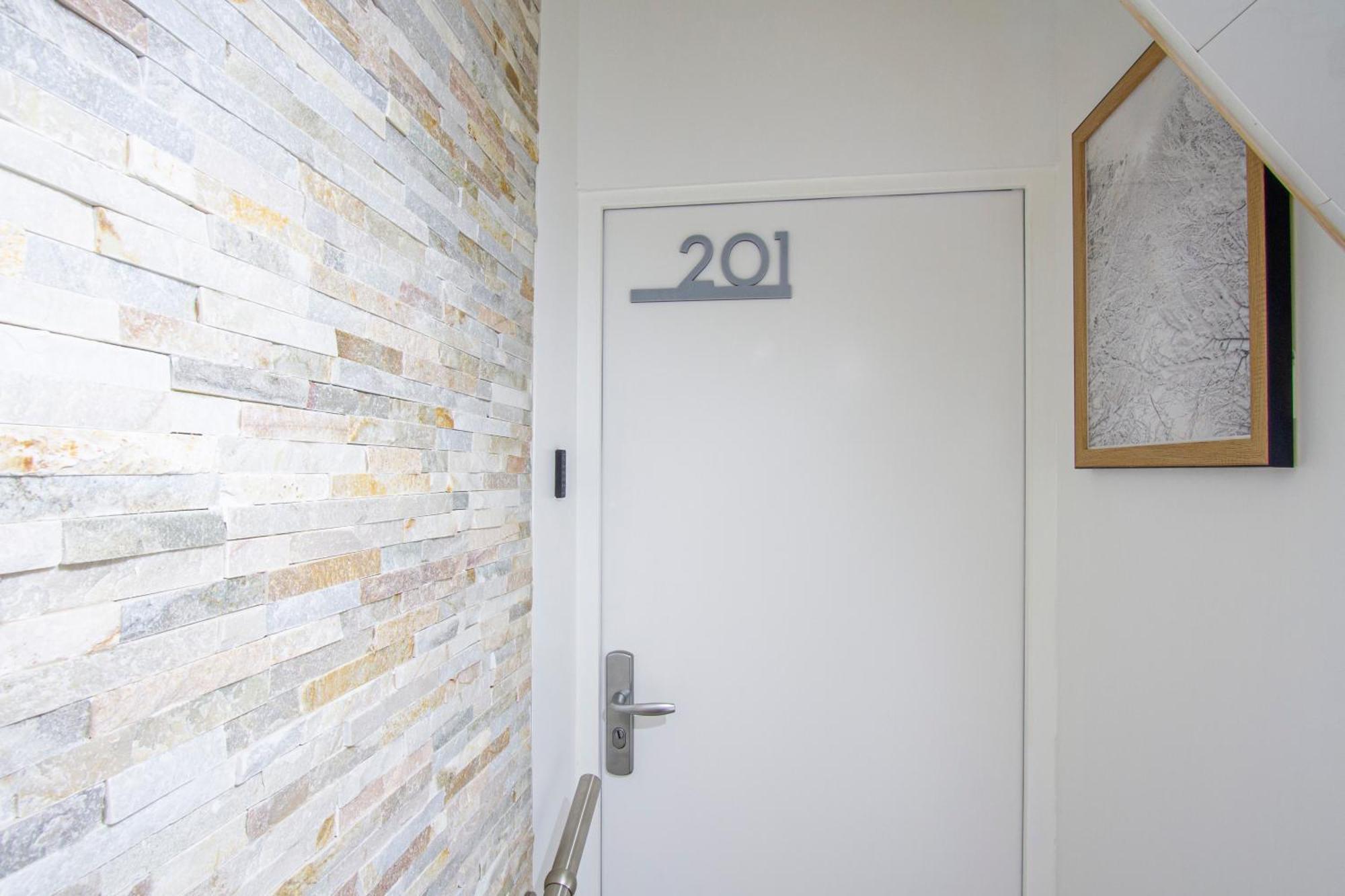Appartement Cocon D'hiver - Netflix & Wifi - Parking Gratuit - Check-in 24h24 - Kit Bebe Inclus - Emplacement Velos - Goodmarning Châlons-en-Champagne